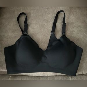 MomCozy Breastfeeding Seamless Wireless Nursing Bra